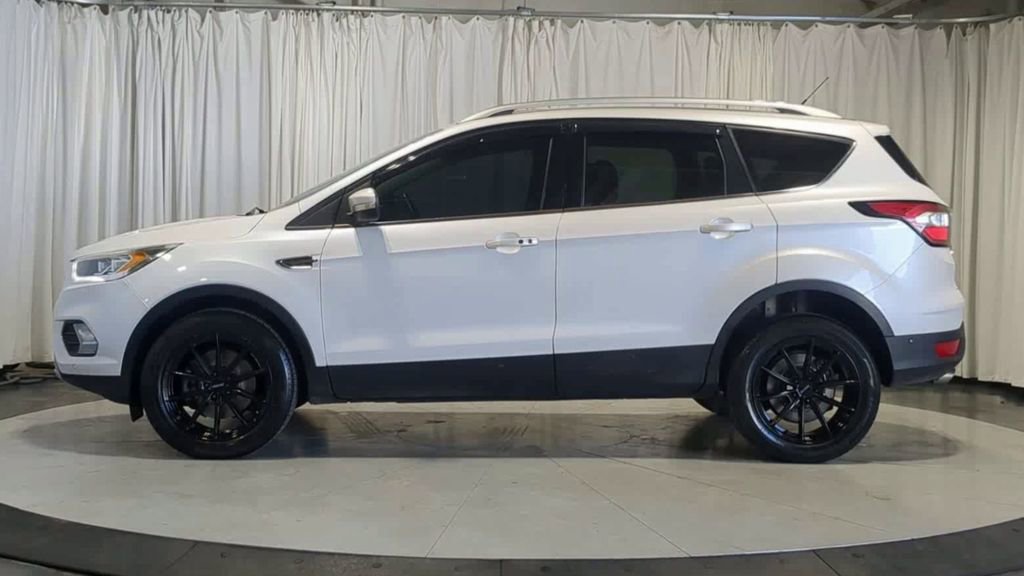 Used 2017 Ford Escape Titanium w/ Equipment Group 301A AWD/4WD image 6
