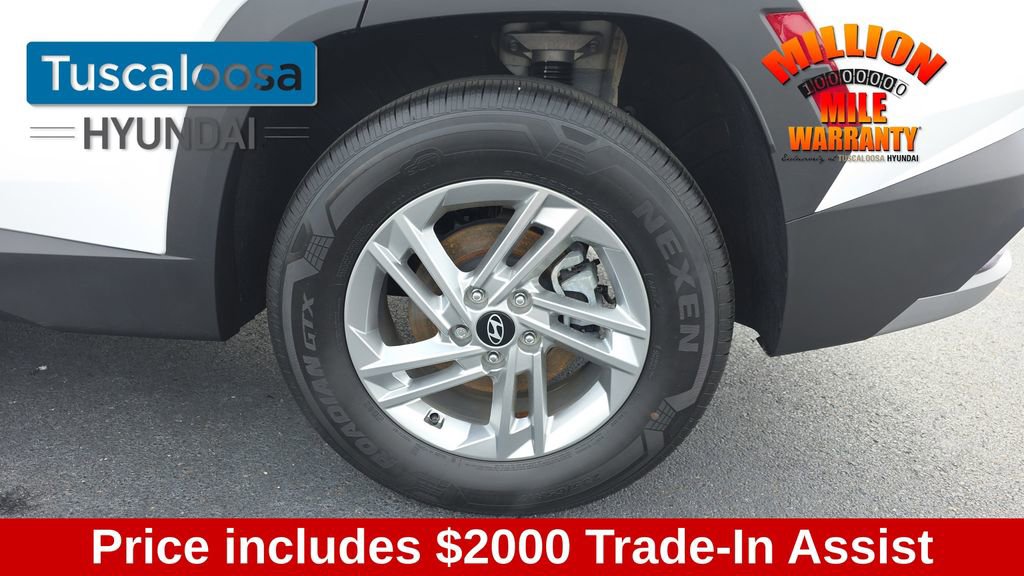 Used 2025 Hyundai Tucson SE FWD image 11