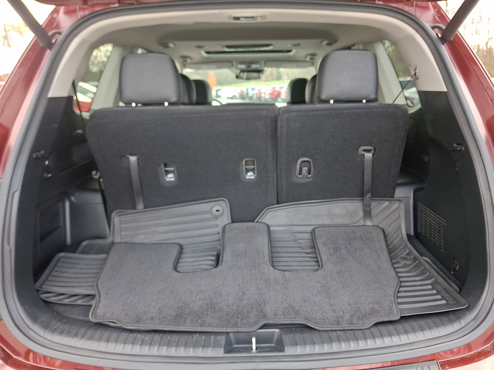 Used 2023 Kia Telluride EX w/ EX Captain's Chair Package image 33