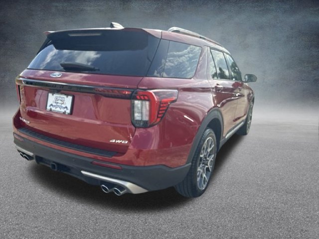 Used 2025 Ford Explorer Platinum w/ Ultimate Package AWD/4WD image 19