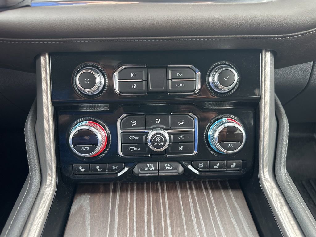 Used 2024 GMC Yukon XL Denali w/ Advanced Technology Package AWD/4WD image 5