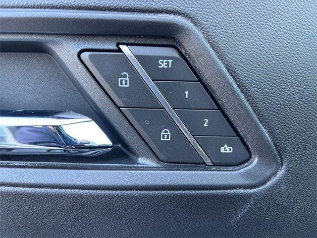 New 2026 Chevrolet Colorado ZR2 w/ Off-Road Front Bumper Package image 17