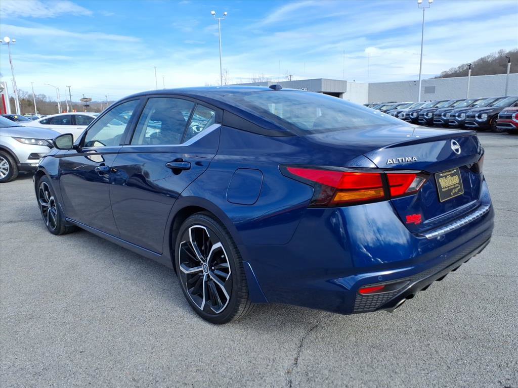 Certified 2023 Nissan Altima 2.5 SR video 3