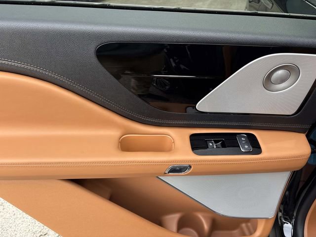 New 2026 Lincoln Aviator Black Label w/ Dynamic Handling Package image 19