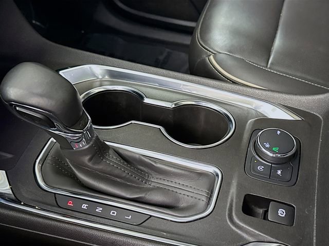 Used 2023 Chevrolet Traverse Premier image 19