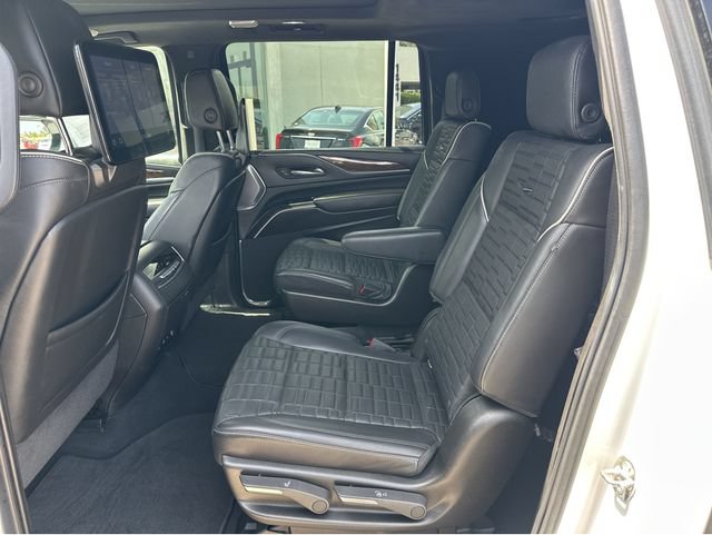 Used 2021 Cadillac Escalade ESV Premium Luxury Platinum AWD/4WD image 27