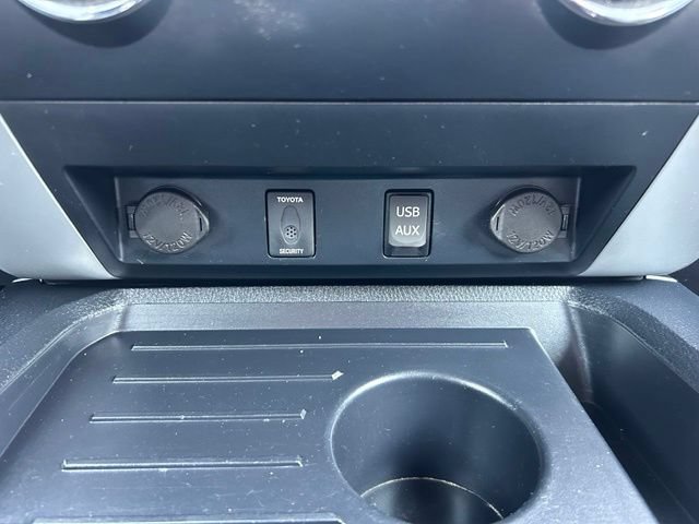 Used 2019 Toyota Tundra Limited w/ Limited Premium Package AWD/4WD image 22