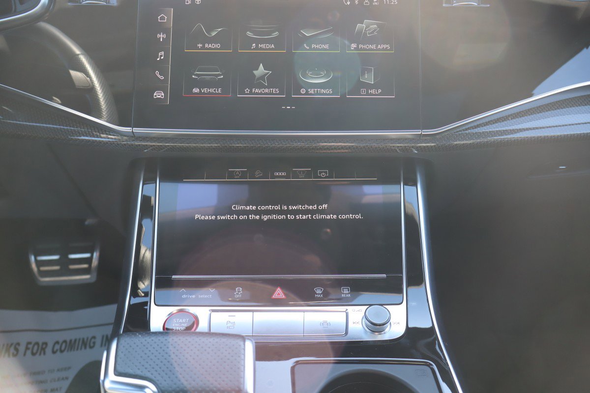 Used 2022 Audi SQ7 Prestige w/ Prestige Package image 12