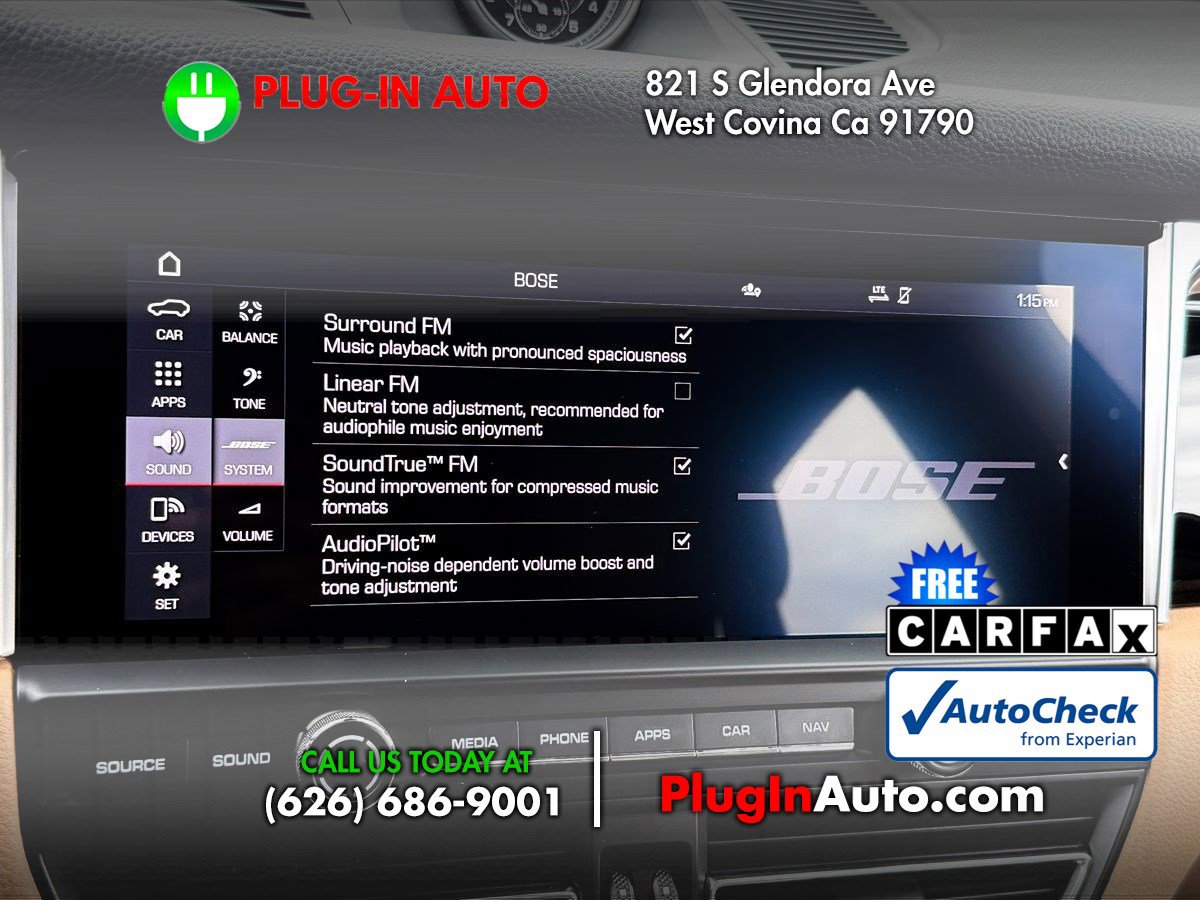 Used 2021 Porsche Macan S AWD/4WD image 32