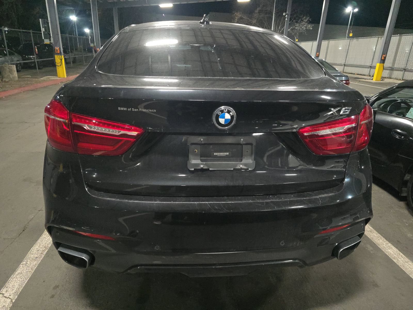 Used 2018 BMW X6 xDrive35i w/ M Sport Package image 8