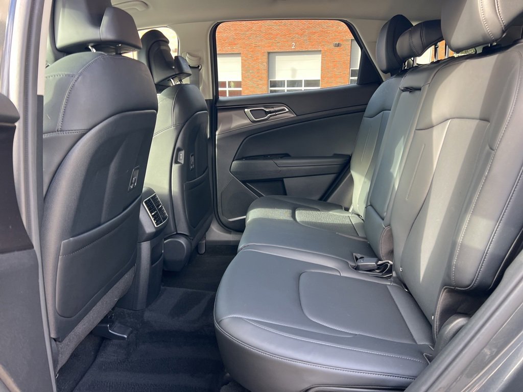 Certified 2024 Kia Sportage EX image 22