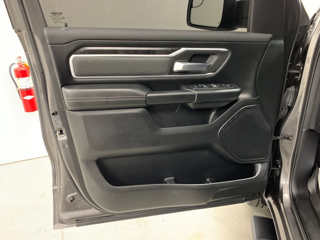 Used 2021 RAM 1500 Big Horn AWD/4WD image 6