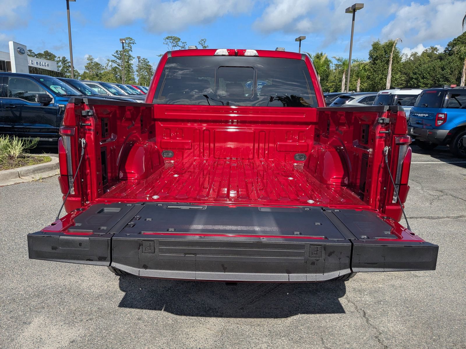 New 2025 Ford F150 Platinum w/ FX4 Off-Road Package image 13