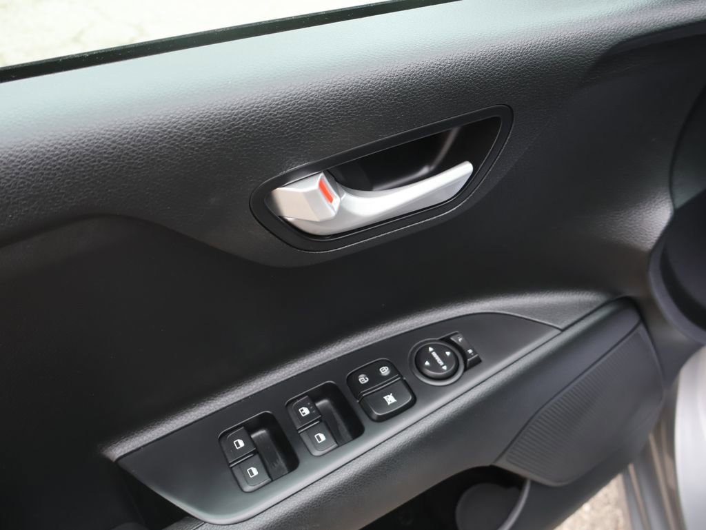 Used 2023 Kia Rio S FWD image 13