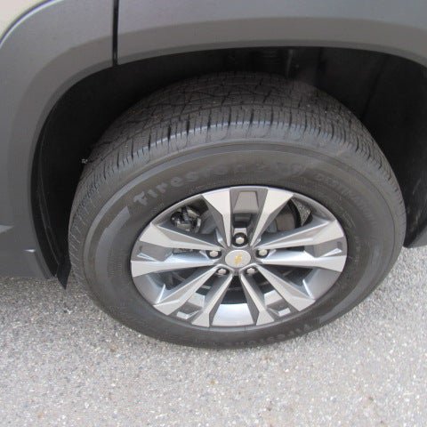 Used 2026 Chevrolet Equinox LT FWD image 6