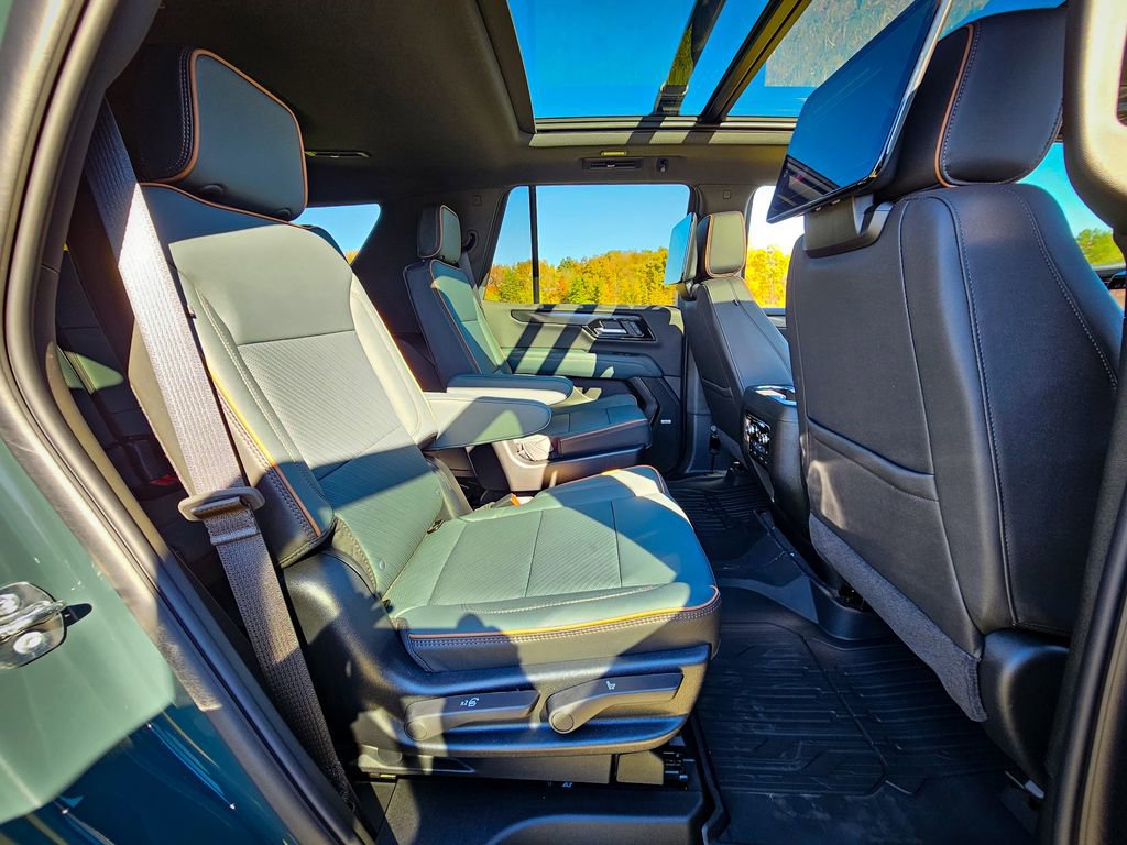 New 2026 GMC Yukon AT4 w/ AT4 Premium Plus Package image 45