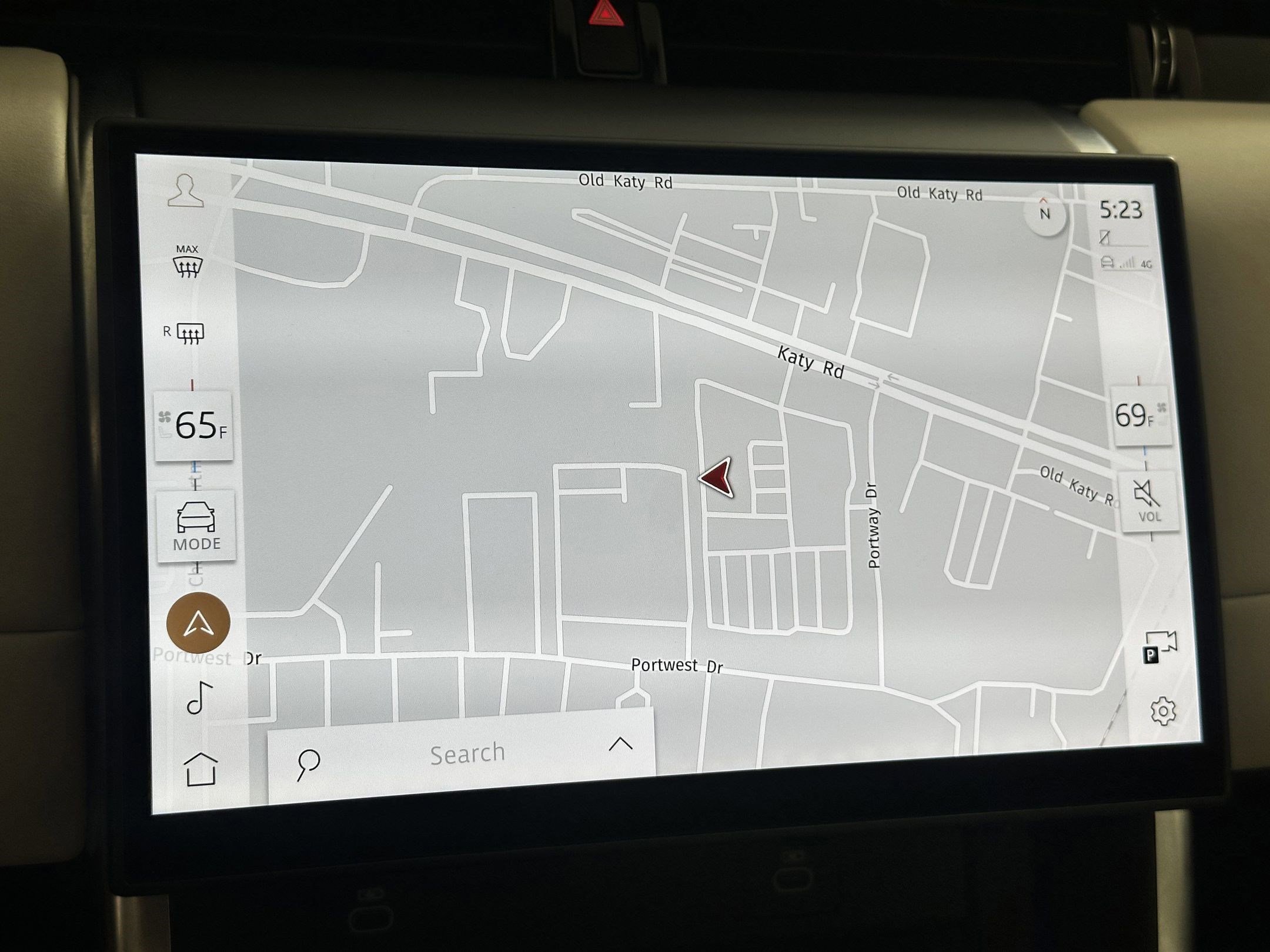 Used 2025 Land Rover Discovery Sport S AWD/4WD image 23