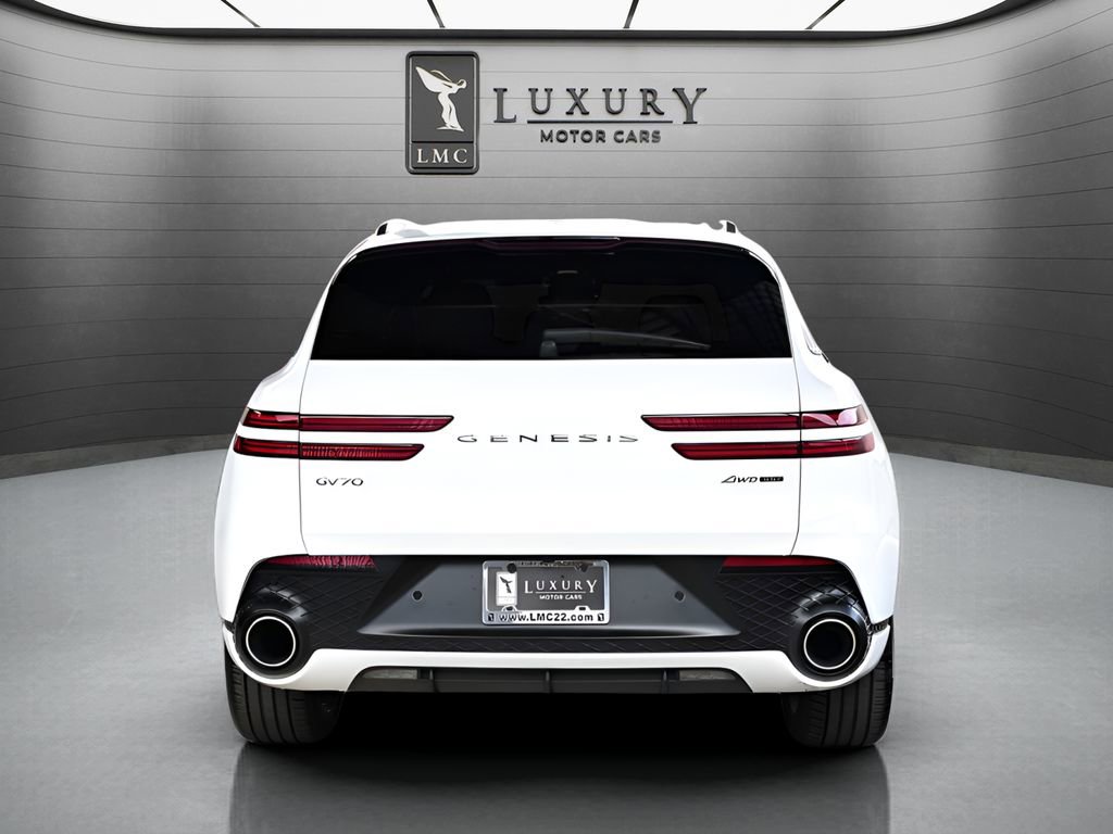 Used 2024 Genesis GV70 3.5T Sport w/ Sport Advanced Package image 7