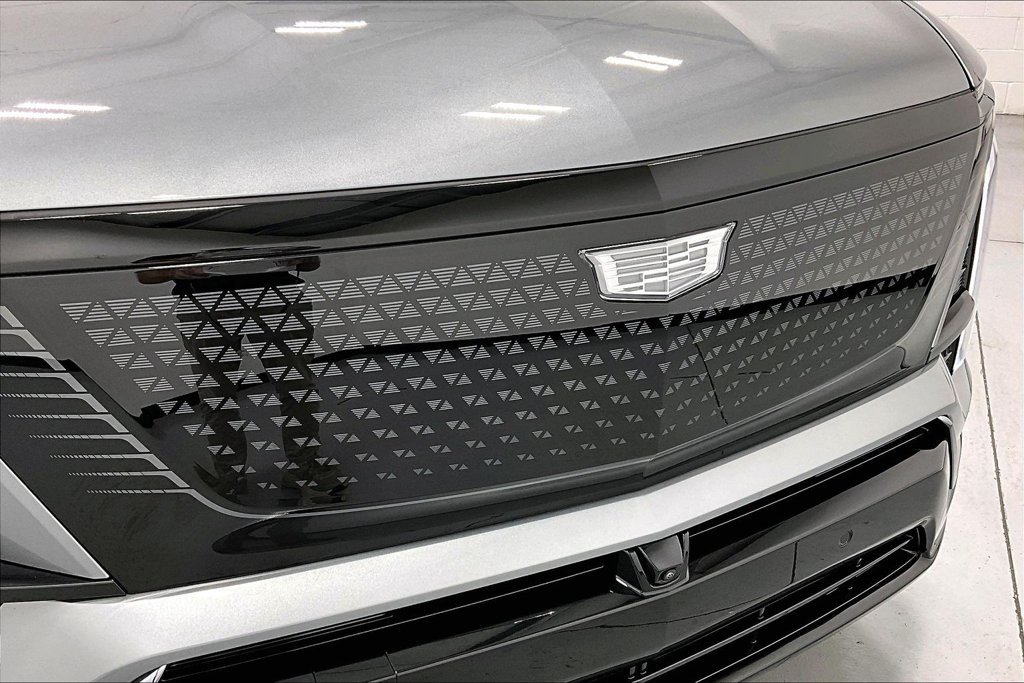 New 2027 Cadillac Vistiq Sport w/ LPO, Floor Liner Package AWD/4WD image 28
