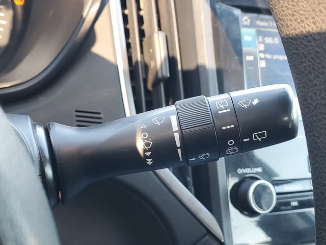Used 2018 Subaru Impreza 2.0i Premium w/ Eyesight & BSD & Rcta AWD/4WD image 19