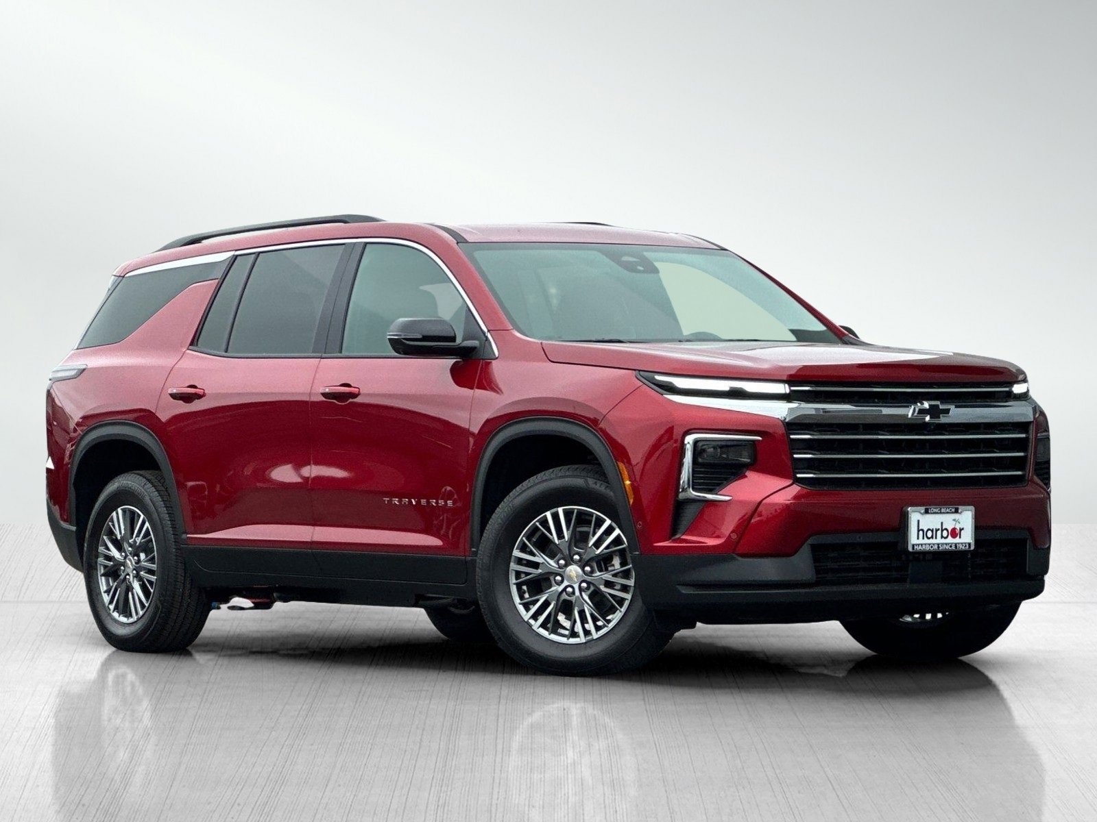 New 2025 Chevrolet Traverse LT w/ Enhanced Driving Package image 2