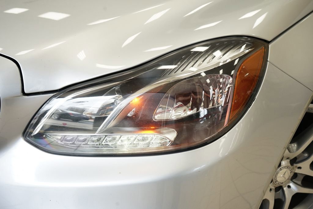 Used 2014 Mercedes-Benz E 350 4MATIC Sedan image 22