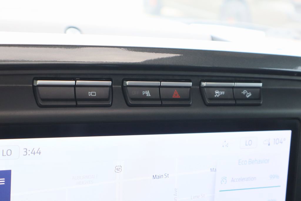 Used 2022 Ford F150 Lariat w/ Equipment Group 502A High AWD/4WD image 16