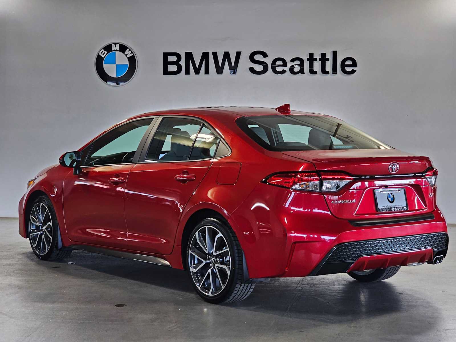Used 2021 Toyota Corolla SE FWD image 4