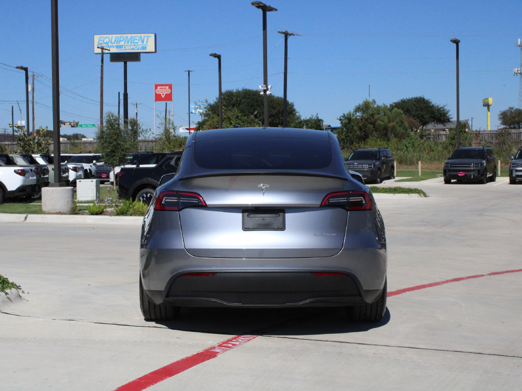 Used 2025 Tesla Model Y Performance AWD/4WD image 11