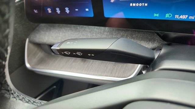 Used 2024 Lucid Air Touring image 40