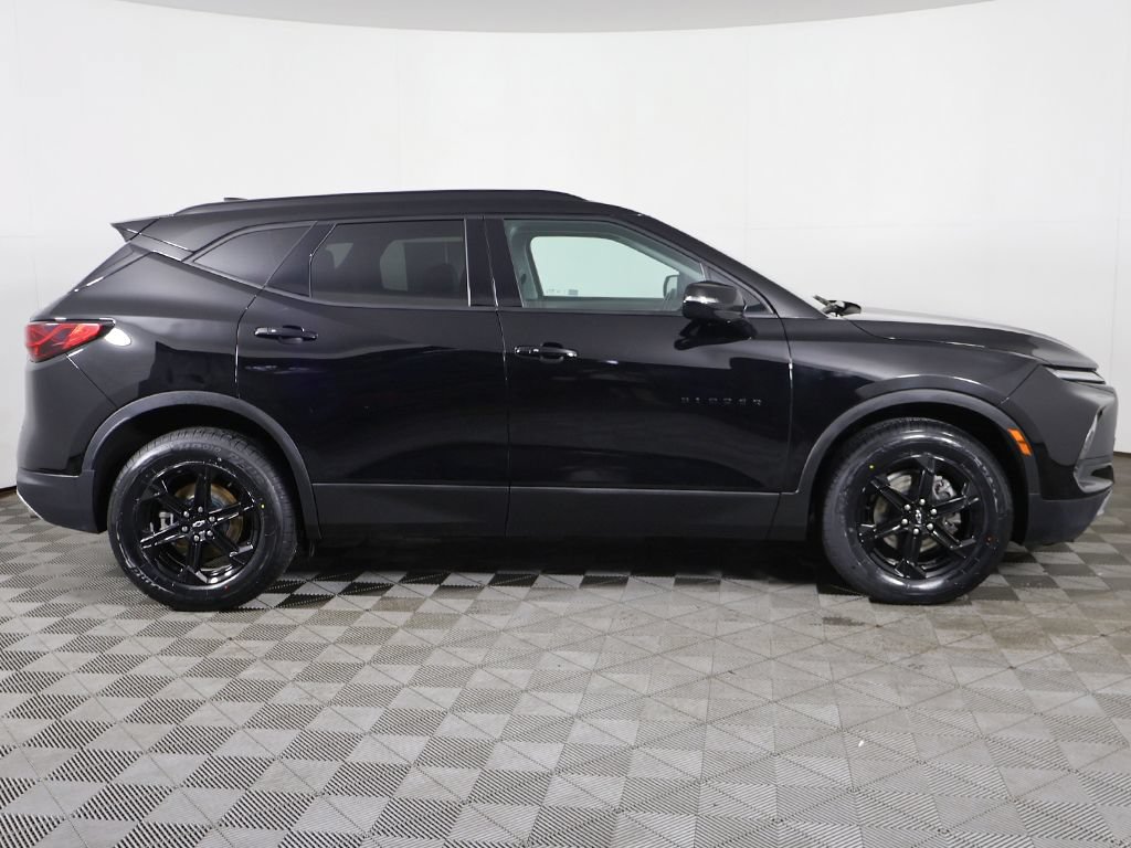 Used 2023 Chevrolet Blazer LT w/ Midnight/Sport Edition AWD/4WD image 18