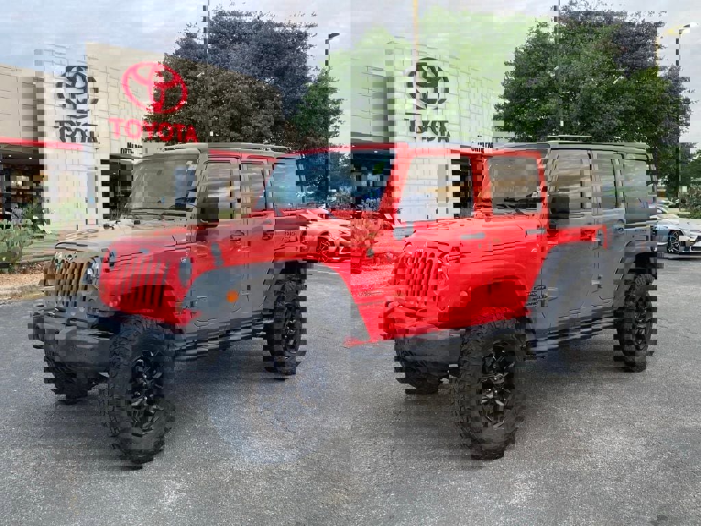 Used 2013 Jeep Wrangler Unlimited Sport image 1