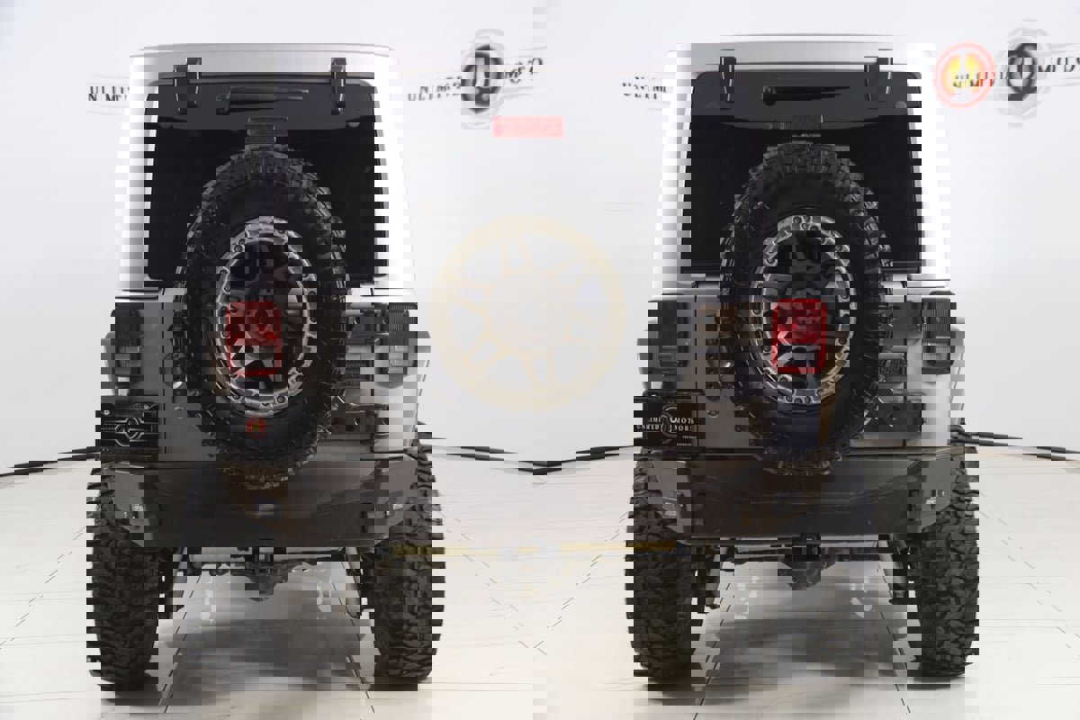 Used 2016 Jeep Wrangler Unlimited Sahara image 46