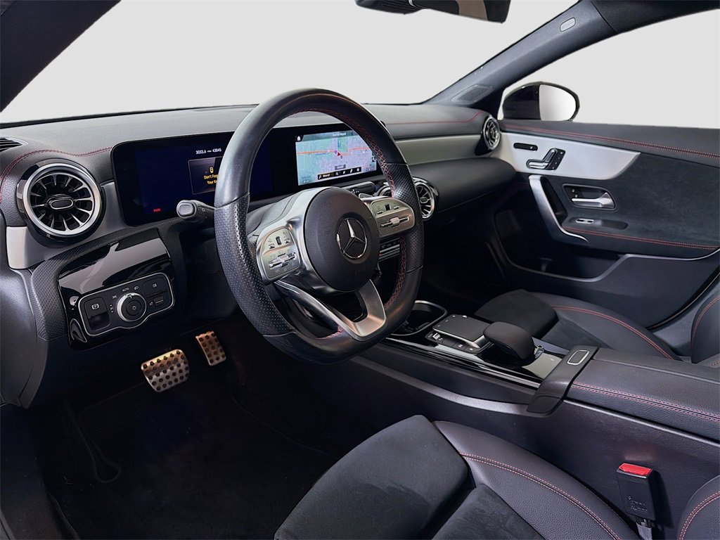 Used 2023 Mercedes-Benz CLA 250 4MATIC image 10