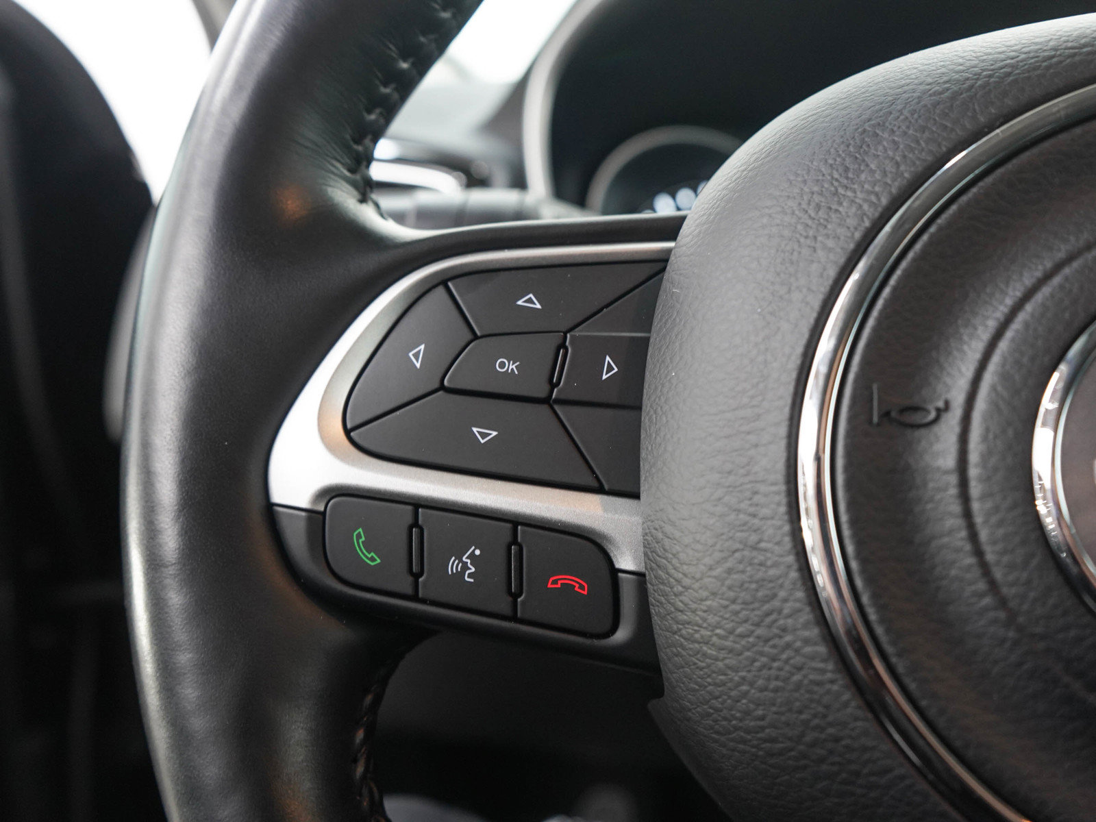 Used 2021 Jeep Compass Latitude AWD/4WD image 25