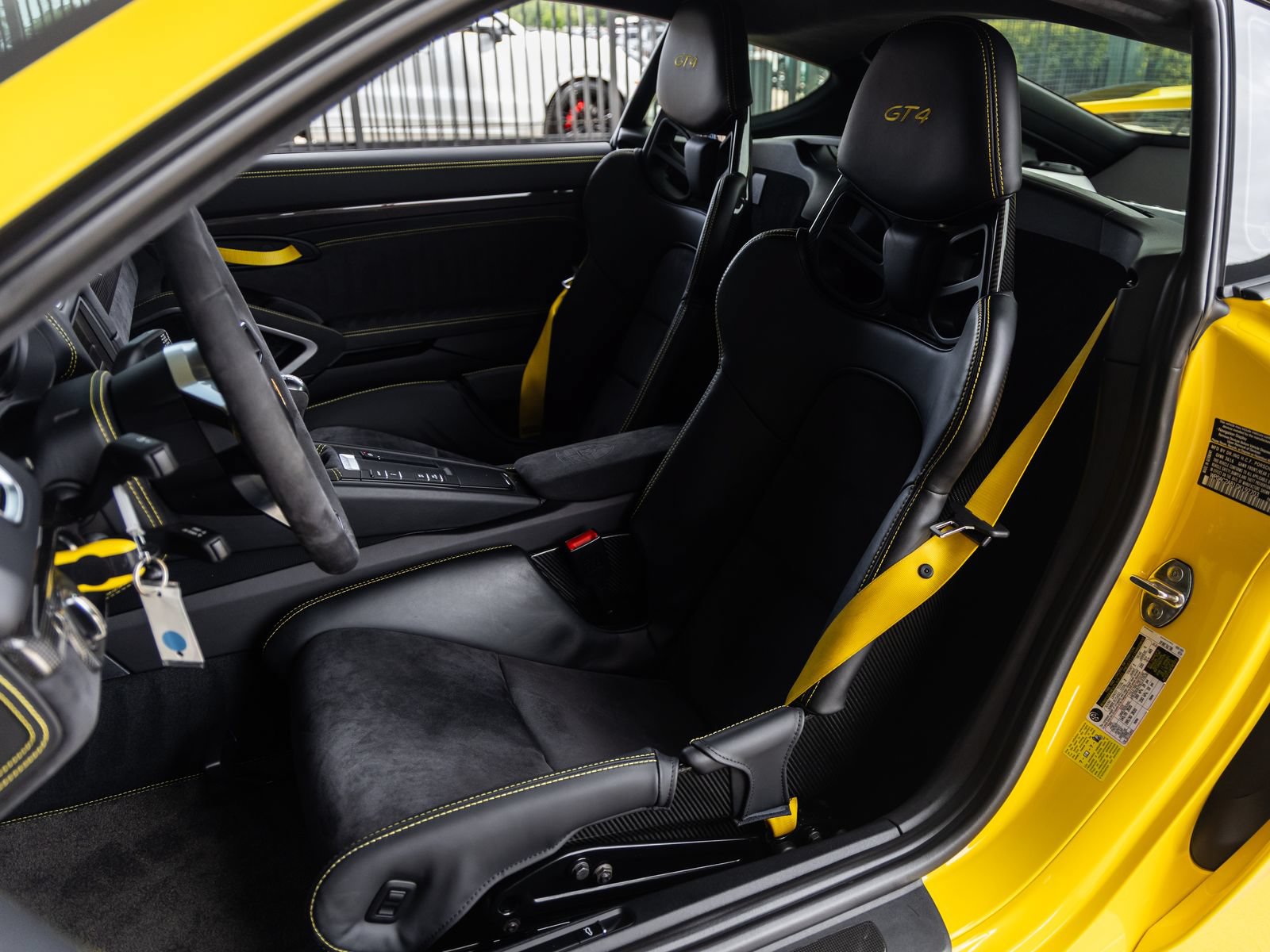 Used 2016 Porsche Cayman GT4 RWD image 5