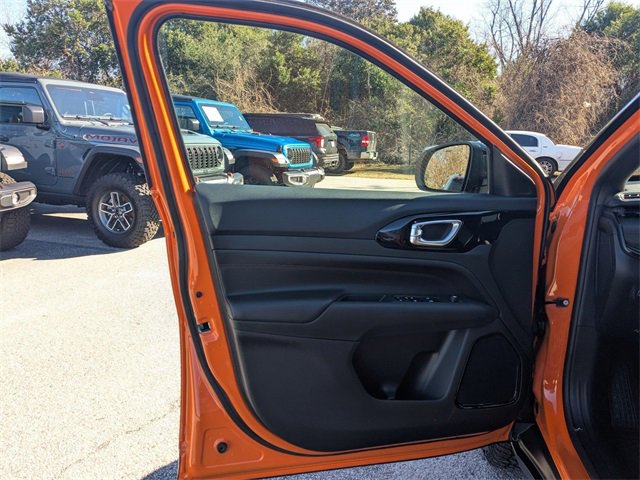 New 2026 Jeep Compass Trailhawk image 11