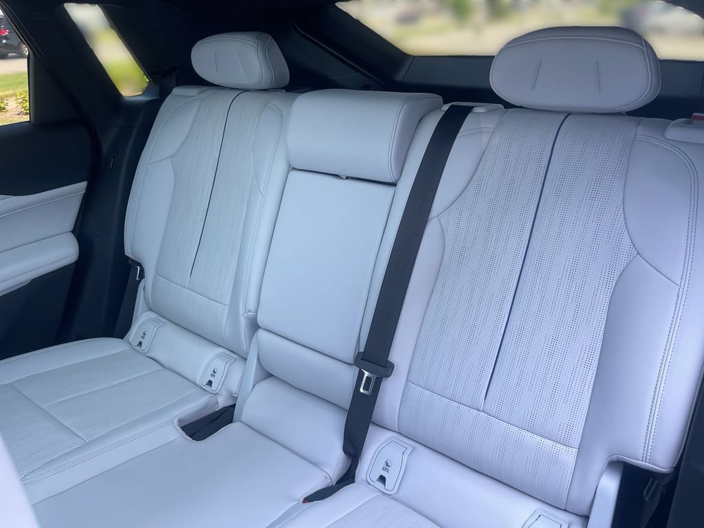 Certified 2024 Cadillac Lyriq Sport AWD/4WD image 38