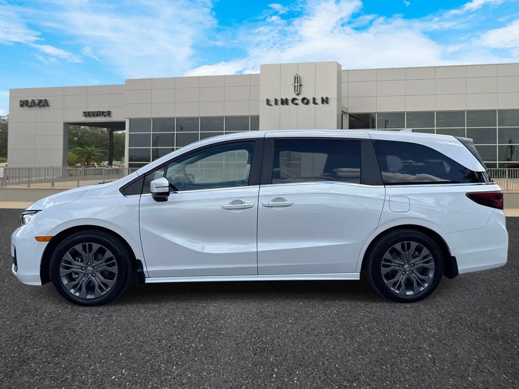 Used 2025 Honda Odyssey Touring image 6
