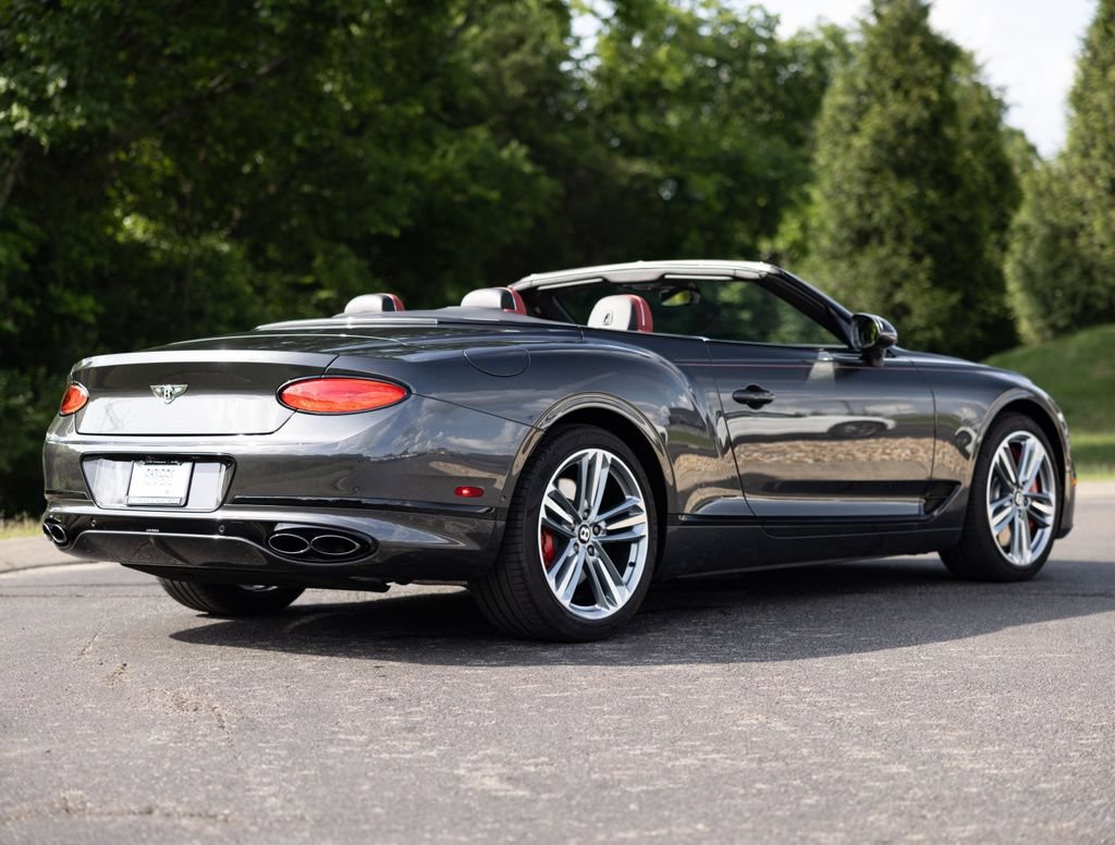 Certified 2023 Bentley Continental GT V8 AWD/4WD image 3