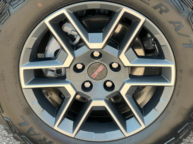 Used 2026 GMC Terrain AT4 w/ Convenience Package III AWD/4WD image 7