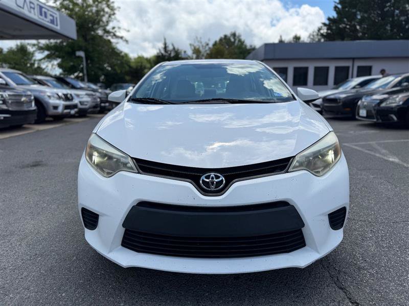 Used 2014 Toyota Corolla LE FWD image 2