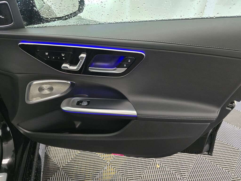 Used 2024 Mercedes-Benz C 300 4MATIC Sedan image 24