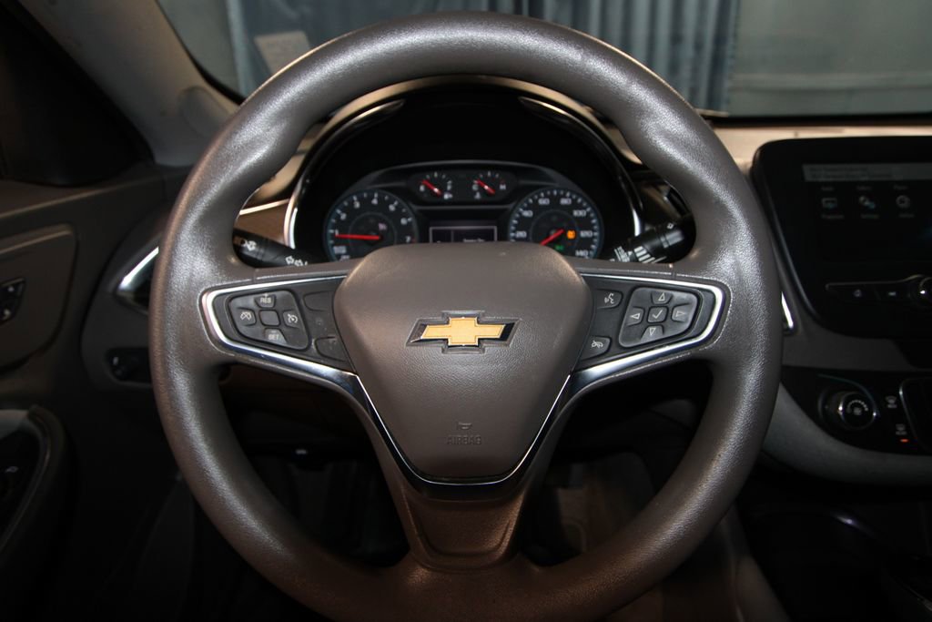 Used 2018 Chevrolet Malibu LT FWD image 10