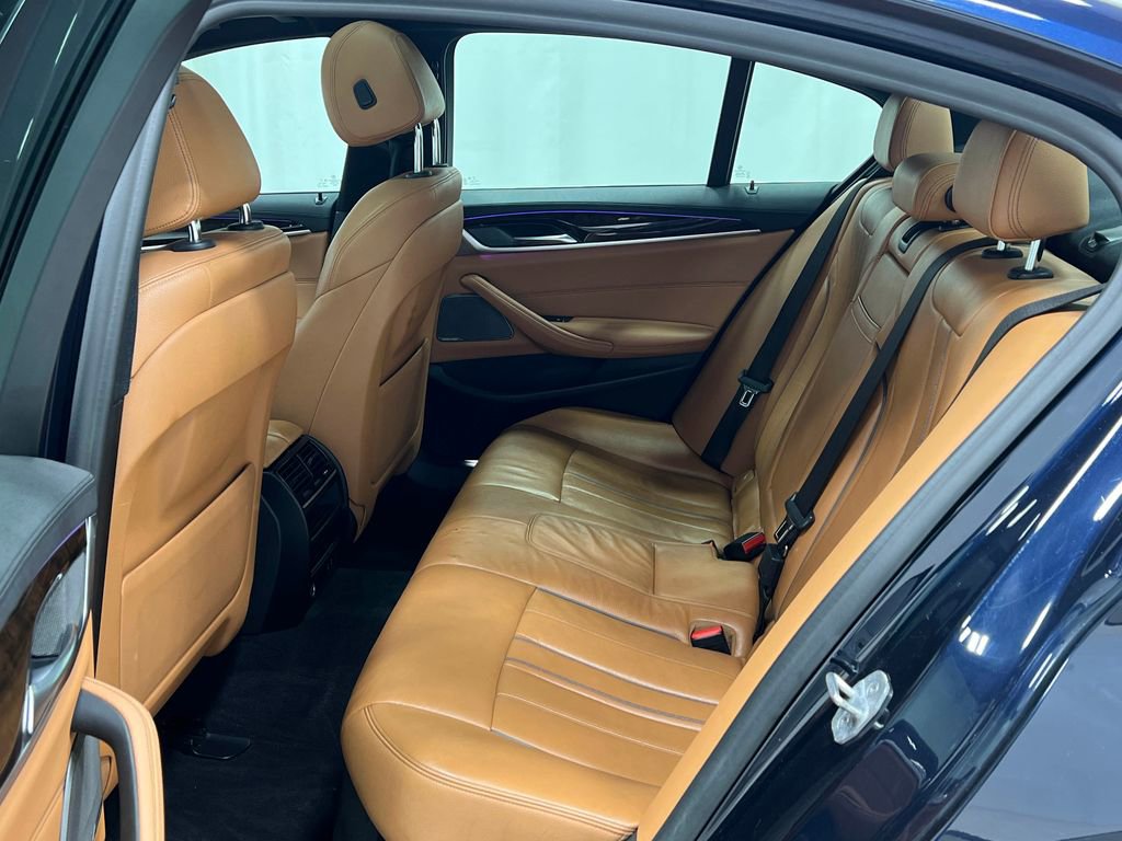 Used 2020 BMW 530e xDrive w/ Premium Package AWD/4WD image 33