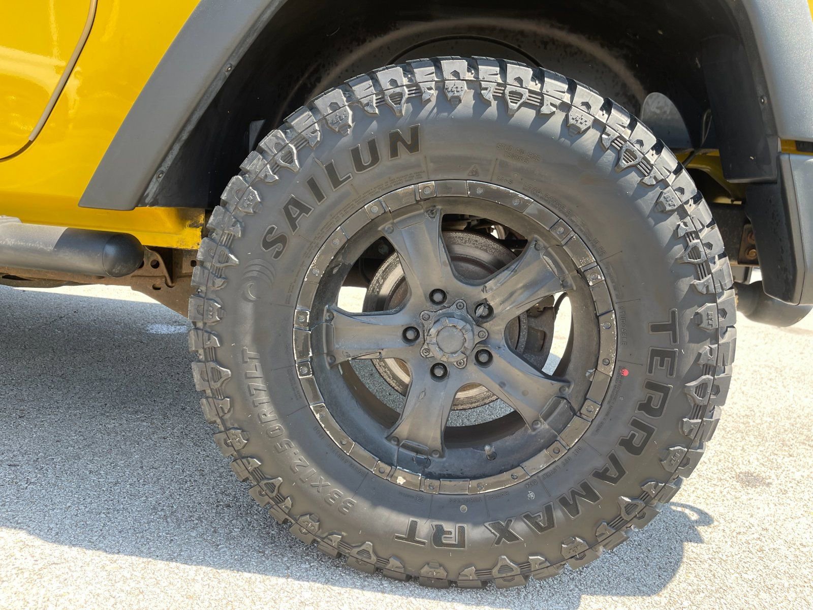 Used 2009 Jeep Wrangler X image 27