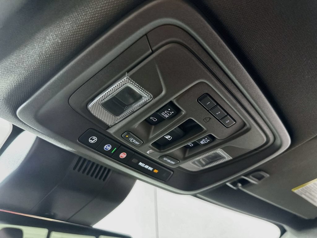 Used 2024 GMC Sierra 1500 Denali AWD/4WD image 35