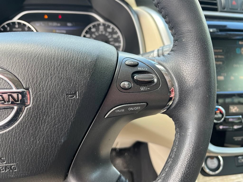 Used 2020 Nissan Murano SV FWD image 17