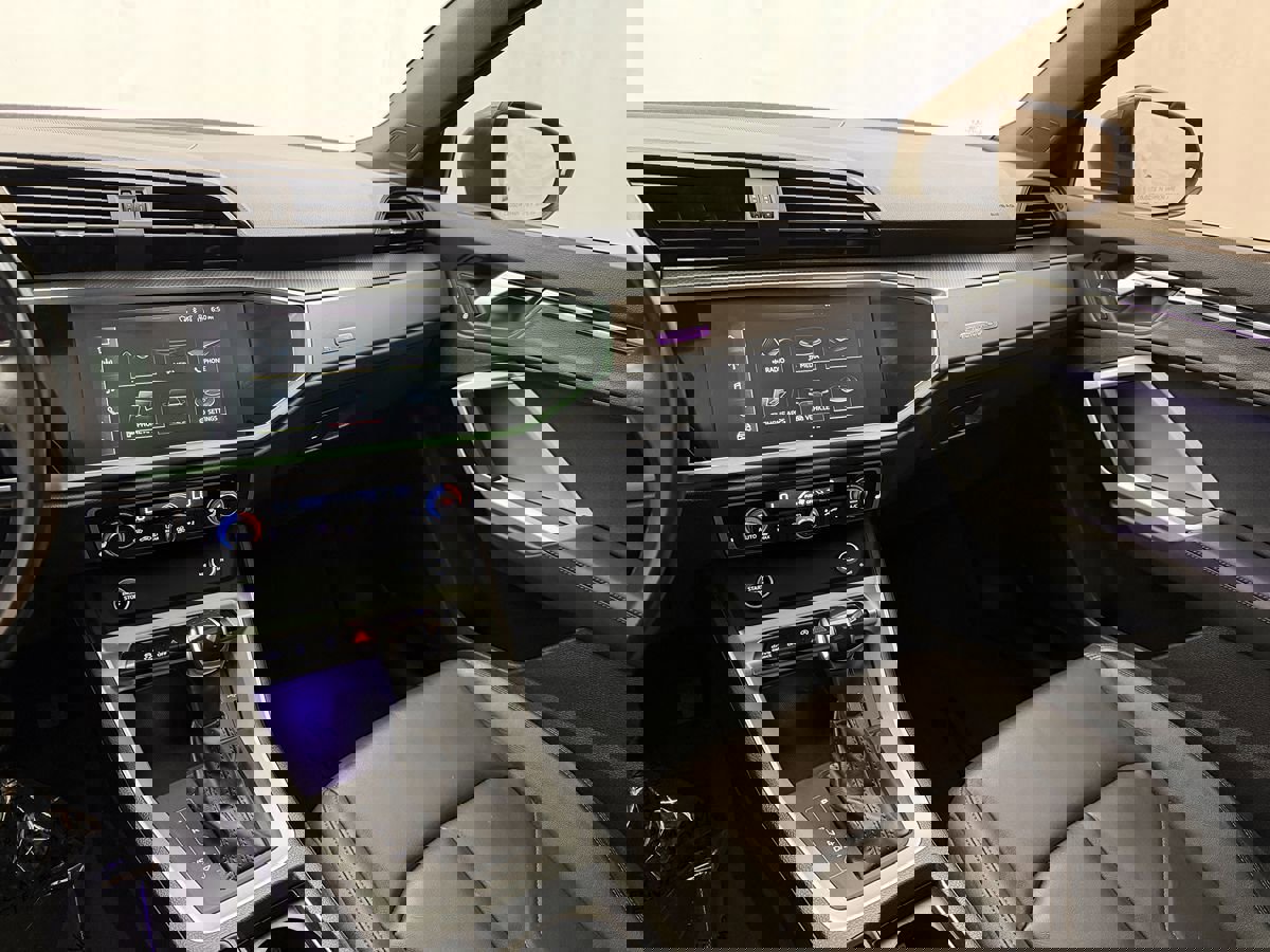 Used 2022 Audi Q3 2.0T Premium Plus w/ Premium Plus Package image 14