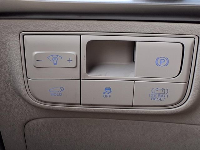 New 2026 Hyundai Tucson Limited image 17